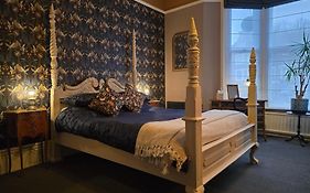 Ashburton House - B&B